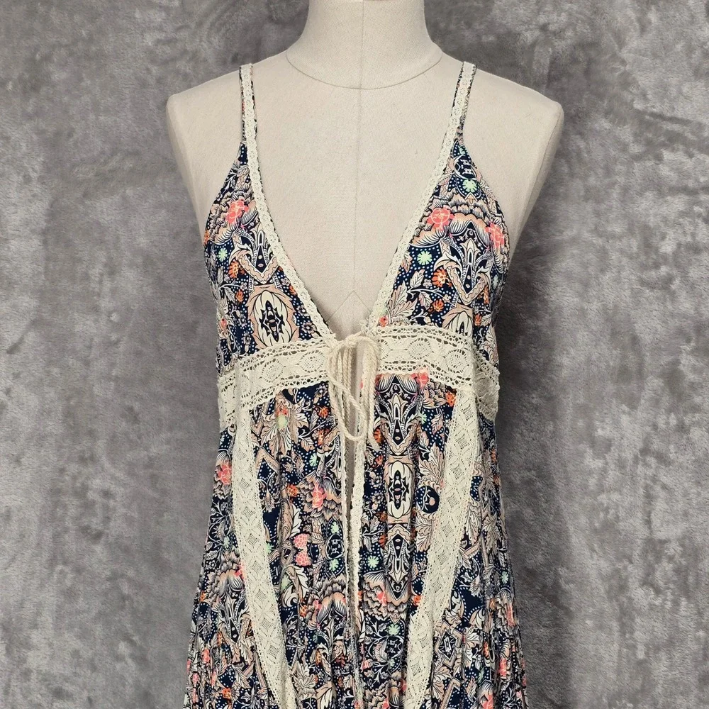 Umgee Women M Paisley High Low Top Crochet Lace Boho Festival Tie Front Coastal - Picture 9 of 11